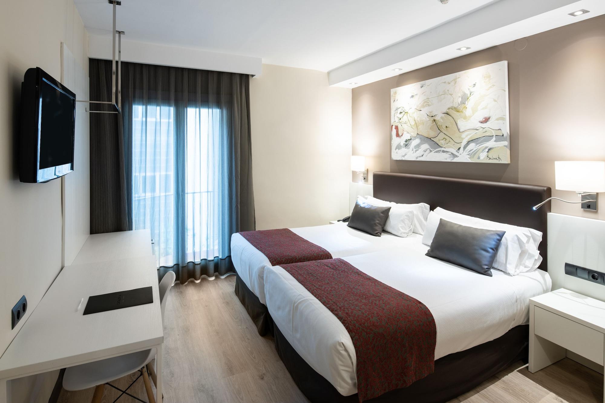 Catalonia Castellnou Hotell Barcelona Eksteriør bilde