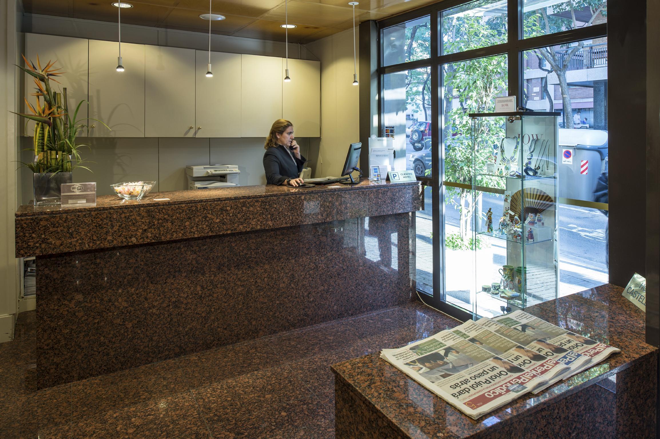Catalonia Castellnou Hotell Barcelona Eksteriør bilde