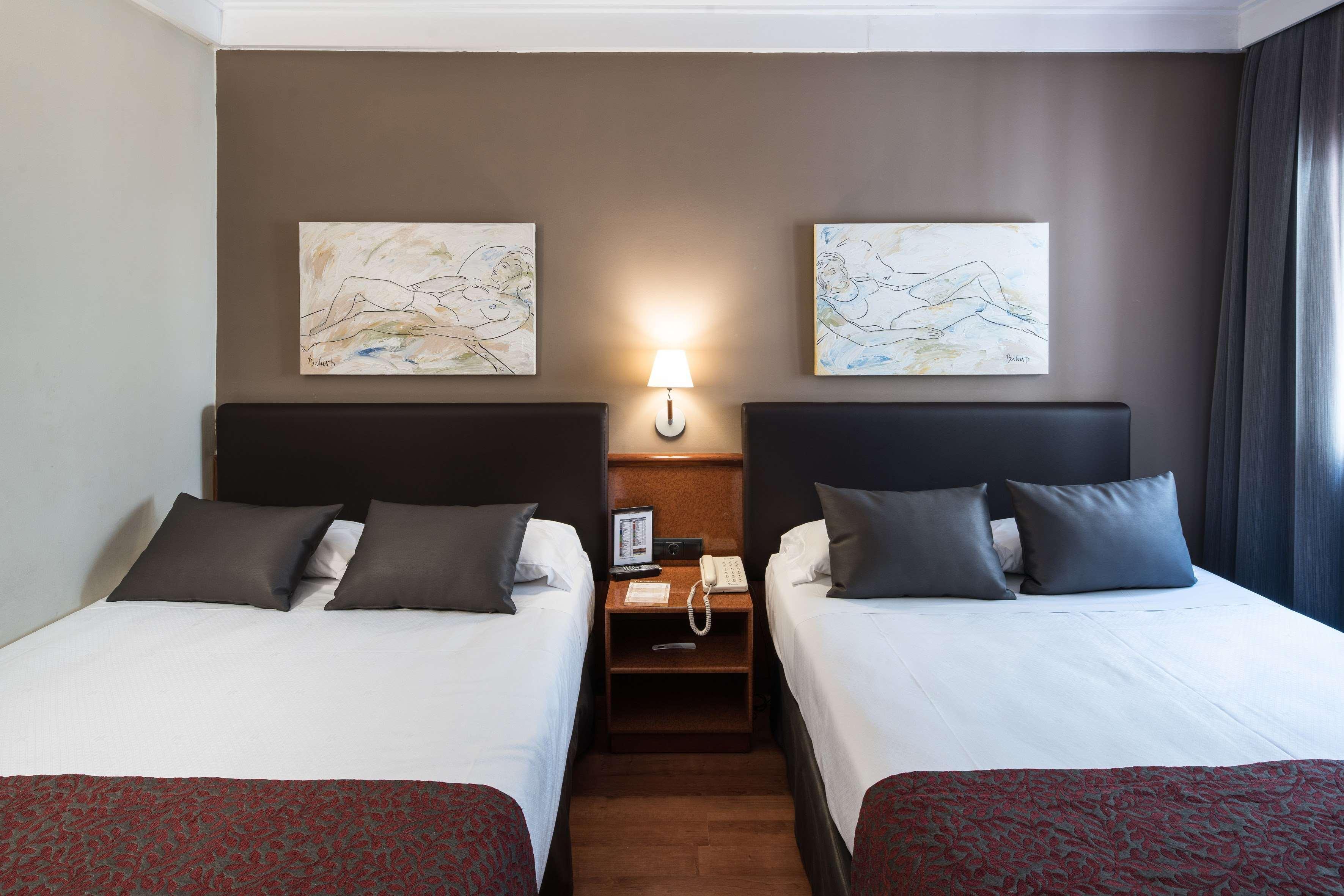 Catalonia Castellnou Hotell Barcelona Eksteriør bilde