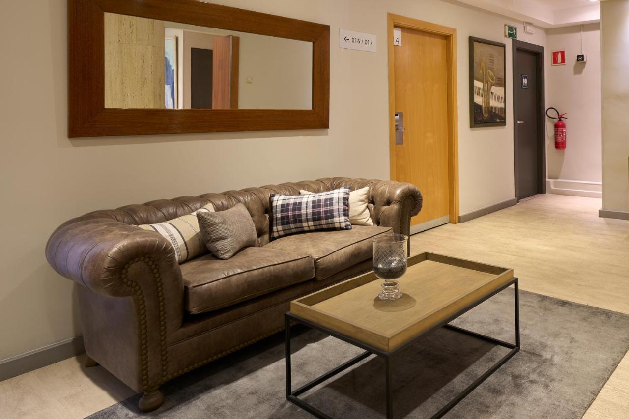 Catalonia Castellnou Hotell Barcelona Eksteriør bilde