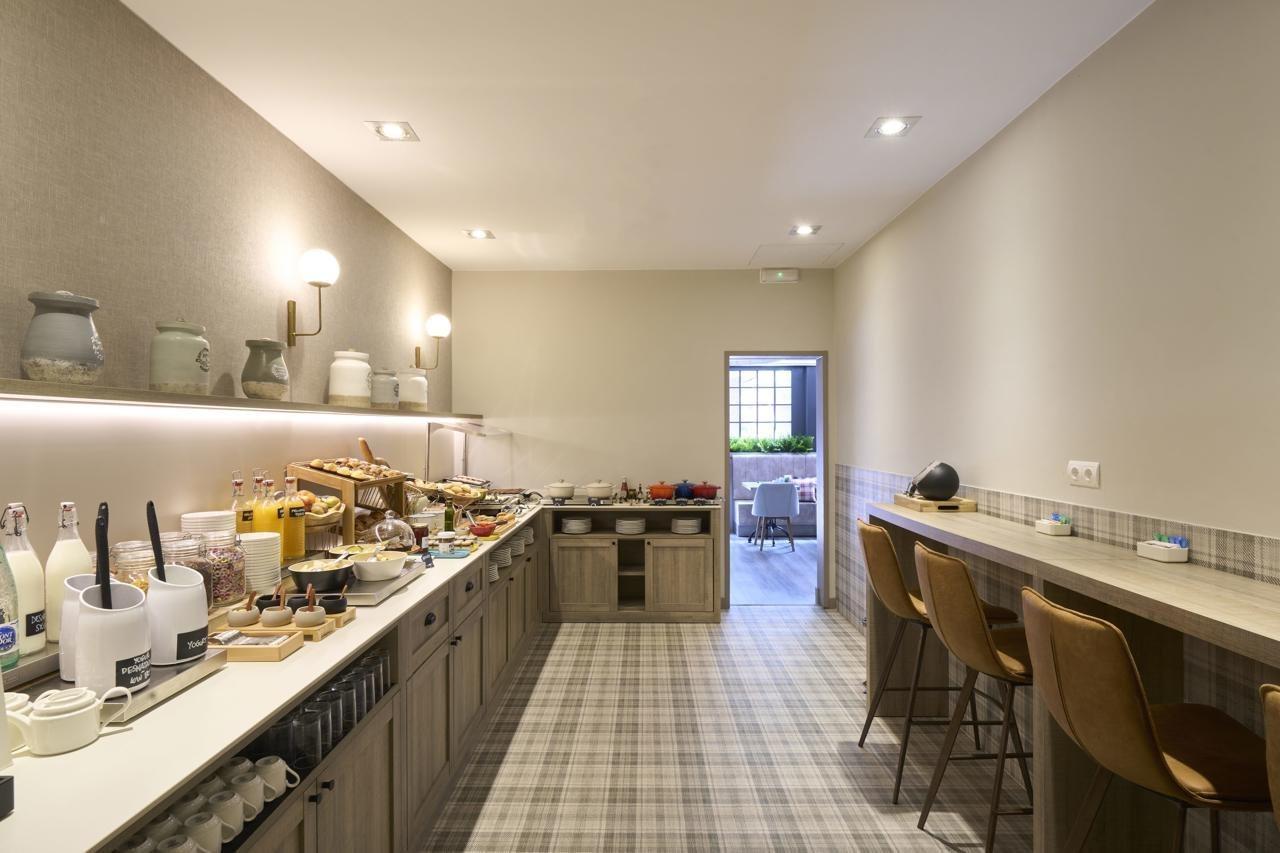 Catalonia Castellnou Hotell Barcelona Eksteriør bilde