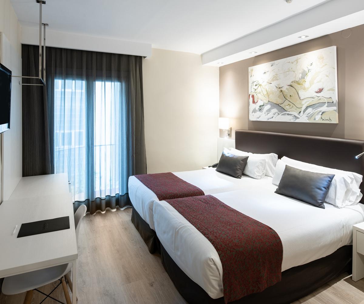 Catalonia Castellnou Hotell Barcelona Eksteriør bilde
