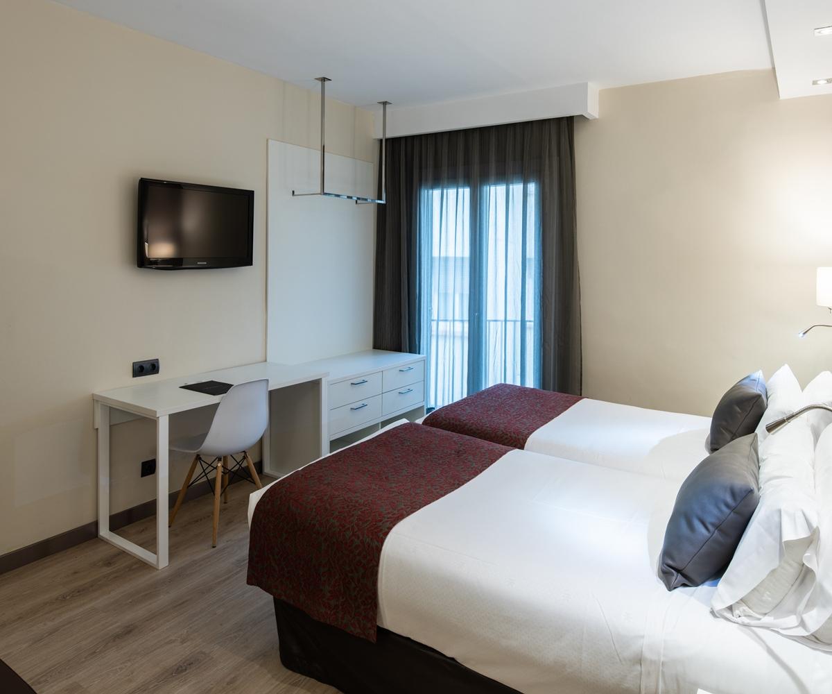Catalonia Castellnou Hotell Barcelona Eksteriør bilde