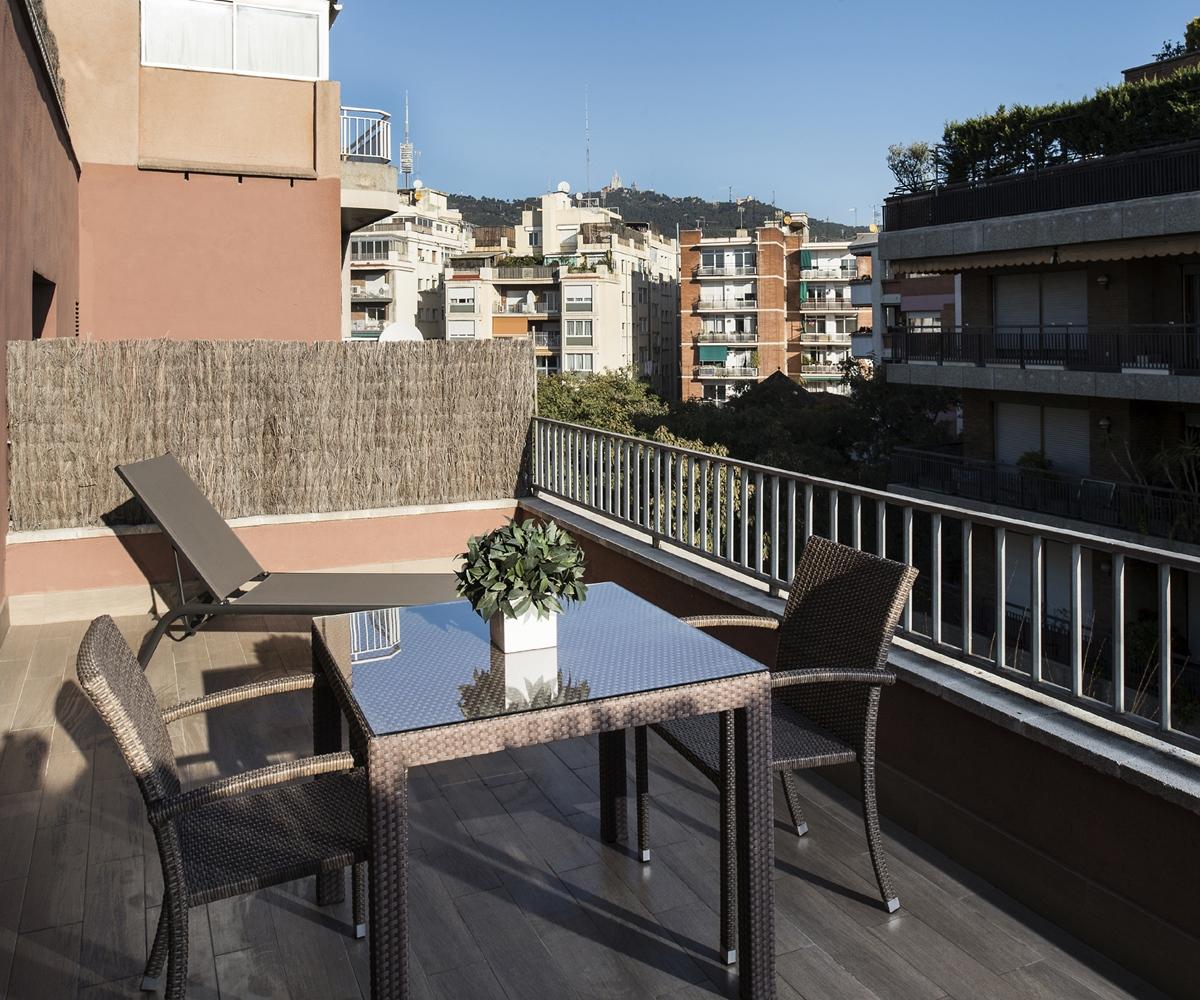 Catalonia Castellnou Hotell Barcelona Eksteriør bilde