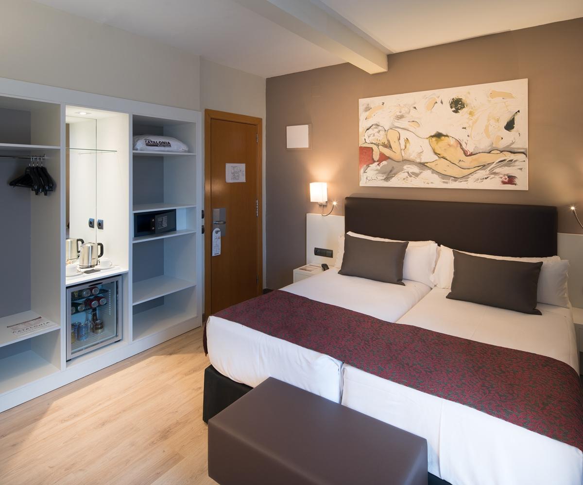 Catalonia Castellnou Hotell Barcelona Eksteriør bilde